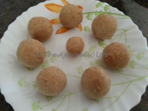 wheat_almond_laddoos